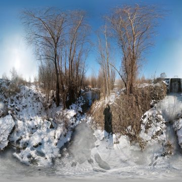 Волгоградская область. Волго-Ахтубинская пойма. Исток ручья на острове Крит в мороз.  Зима 2011